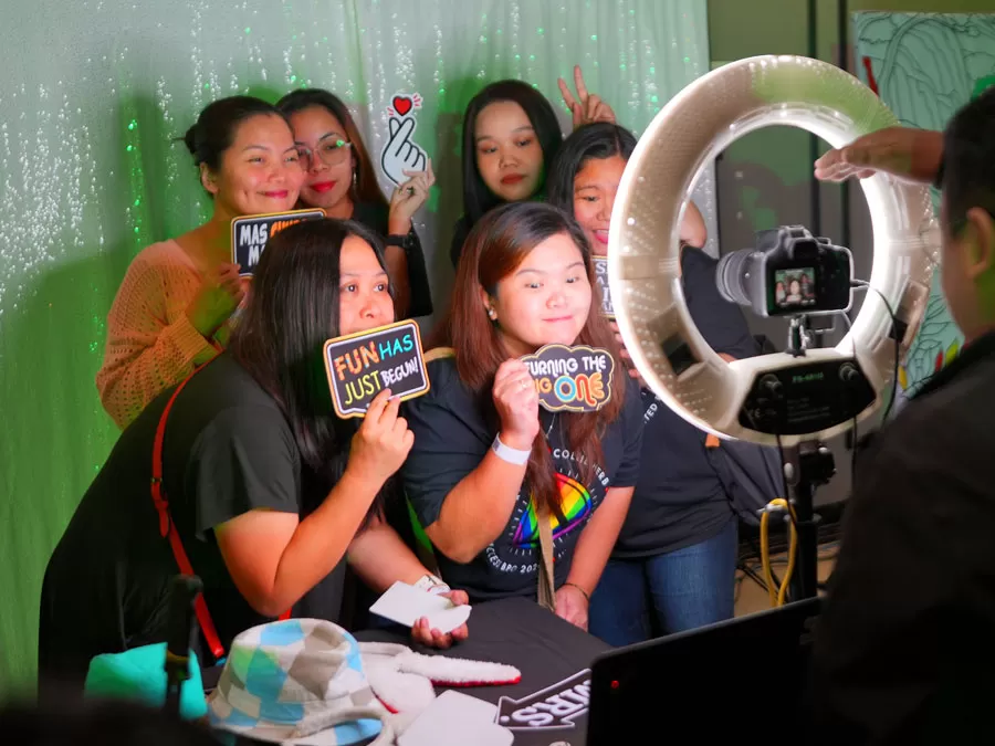 Open Access BPOs having fun on the photobooths during the OABPO Pride Party 2024